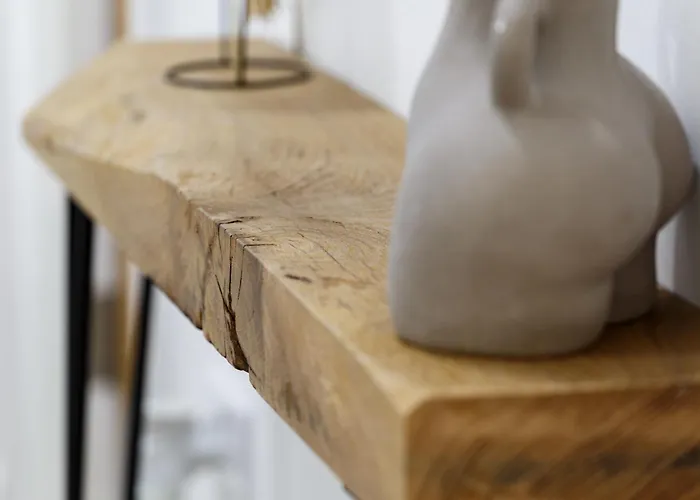 Beech - Private Location With 85 Inch Cinema Tv & Parking * برادفورد